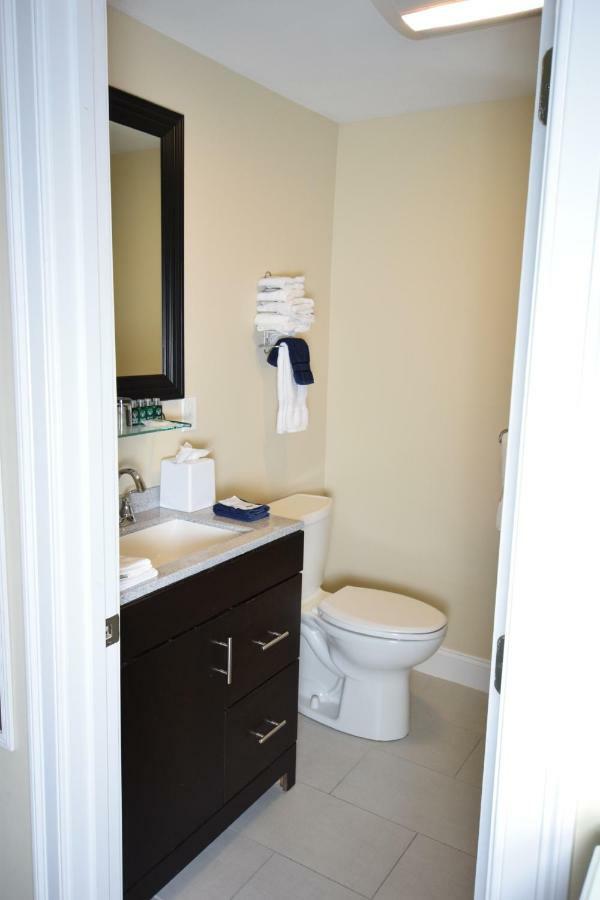 The Inn At Ring'S Island Salisbury Extérieur photo